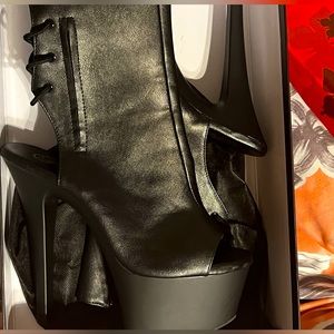 Black 6” open back lace up dancer ankle boots